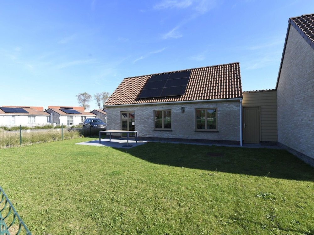 Holiday Home in Koksijde With Garden & Parking