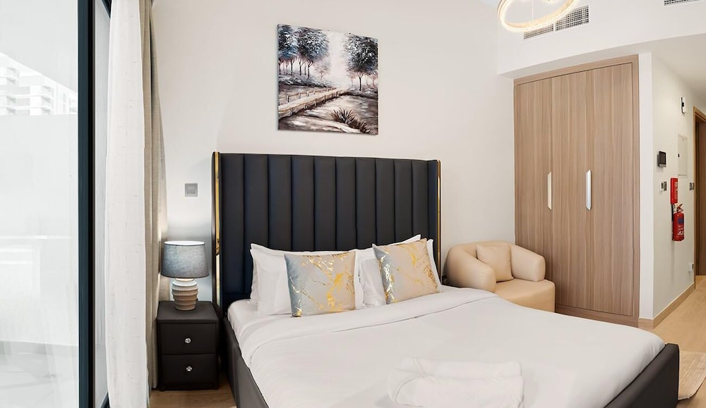 Azizi Riviera Studio with Chic Furnishing