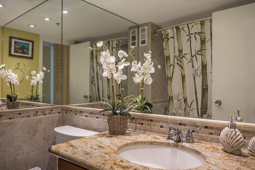 Tropical Studios at Marine Surf Waikiki