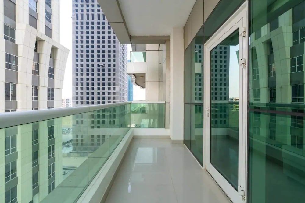 Exquisite 1BD Flat w/ Private Balcony Dubai Marina