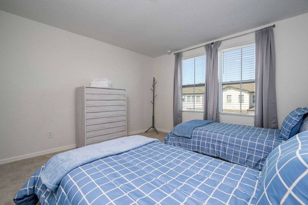 Cozy 3Bd With Free Waterpark at Festival Resort 733