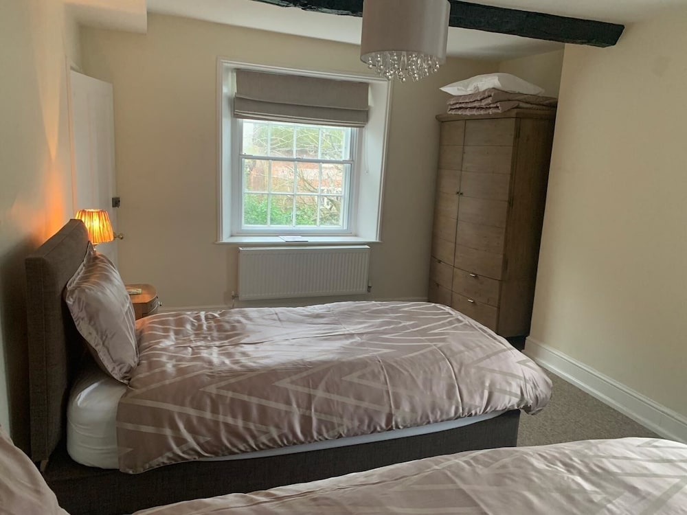 Marlborough Vacations - Silbury House - Property Image 2