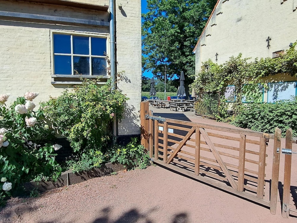 Nice Apartment on Unesco World Heritage Site Wortel-kolonie