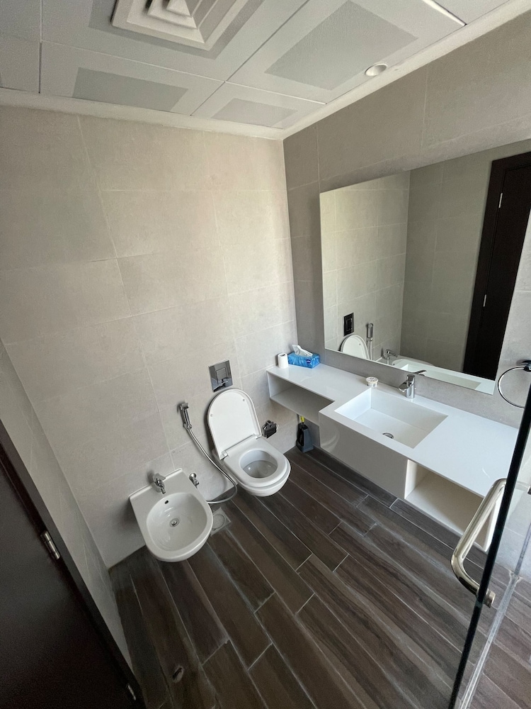 Best Townhouse On Jcv 4 Bedrooms With Jacuzzi