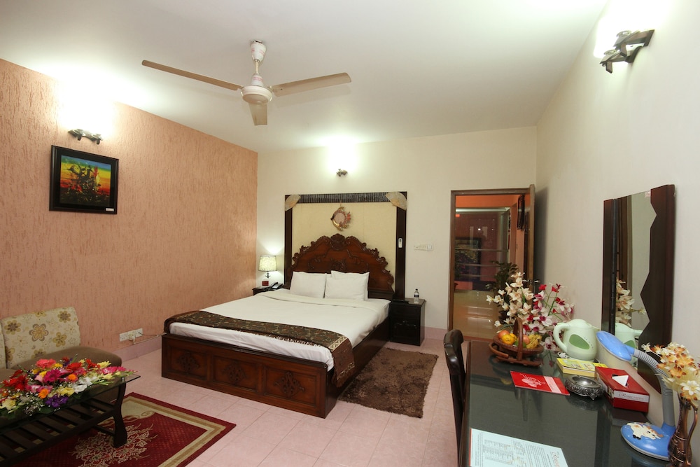 Hotel Rose Garden