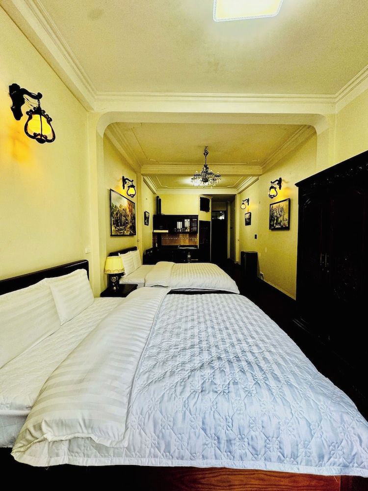 IL Divo 8 Hàng Đào Hostel & Spa