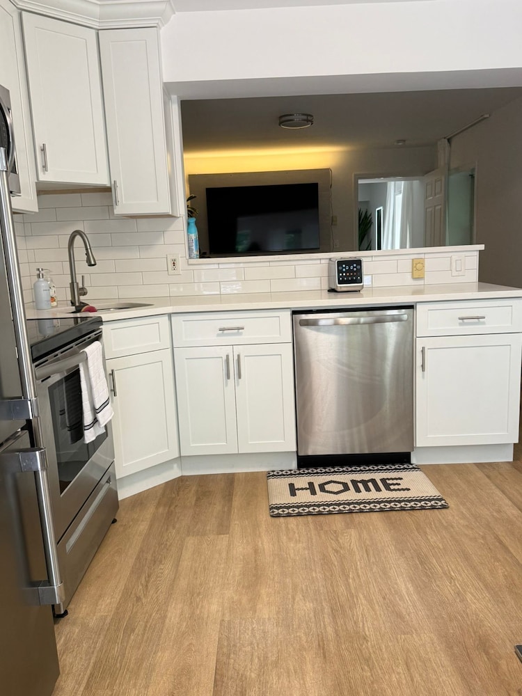 Luxury 1BR located in Prime Yonkers Area