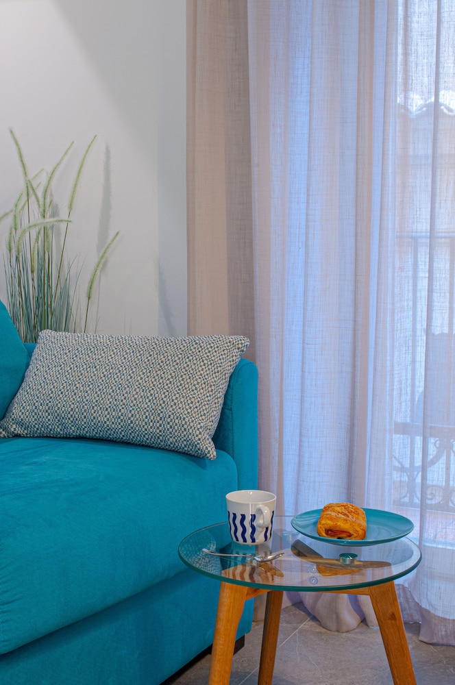 ABAL Apartments - Barrio