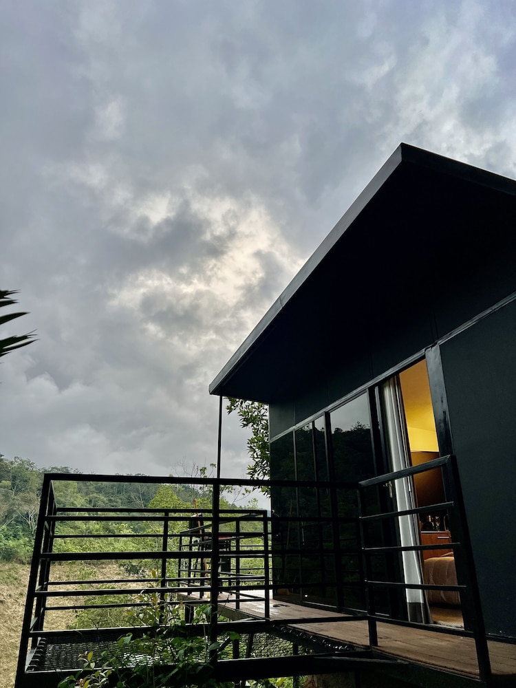 Gaia glamping