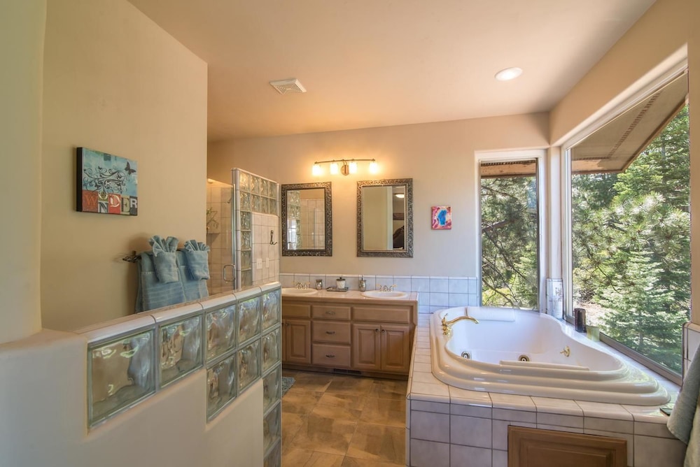 Palisades 4 Bedroom Holiday Home By Tahoe Truckee