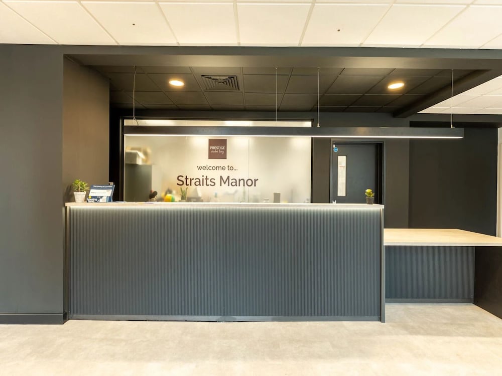 Student Only Straits Manor