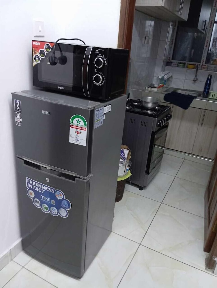 Lux Suites Rosavosa Apartments Bamburi