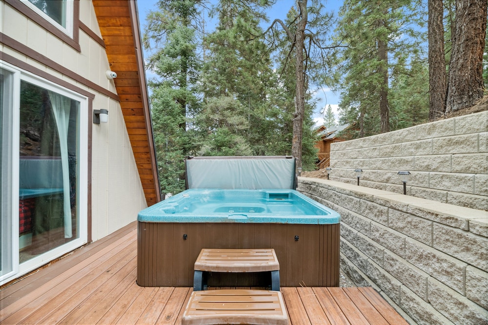 Big Bear Lake Vacations - Bear Mountain Summit - Property Image 11