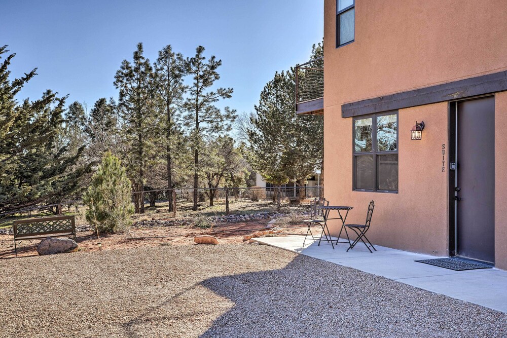 Aspens Retreat Studio in Kanab w/ Patio!