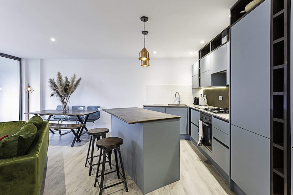 Duplex Two-bed Apartment Near Tower Bridge