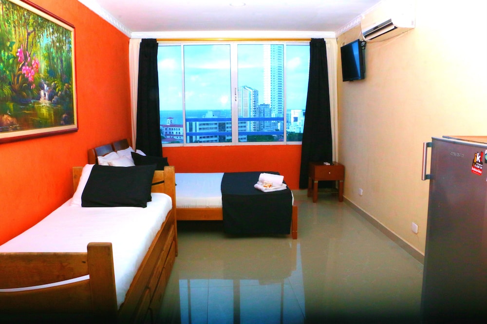 E11C Estudio en Cartagena frente al mar view 4