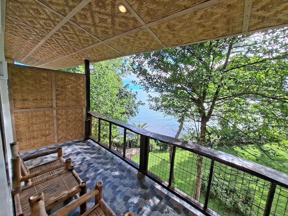Bohol-Lahoy Dive & Beach Resort