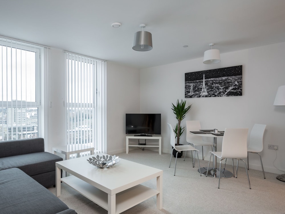 Luxury City View