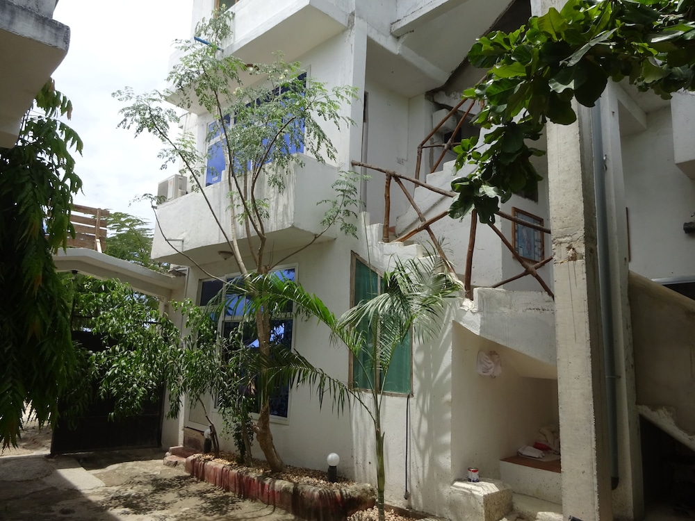Homeland Swahili Lodge - Hostel