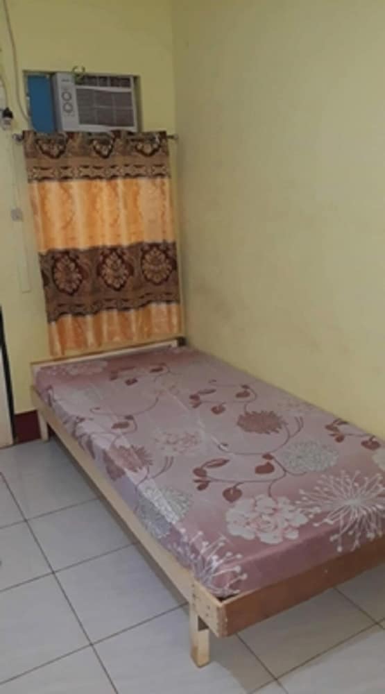 EG Rusiana Lodging House view 4