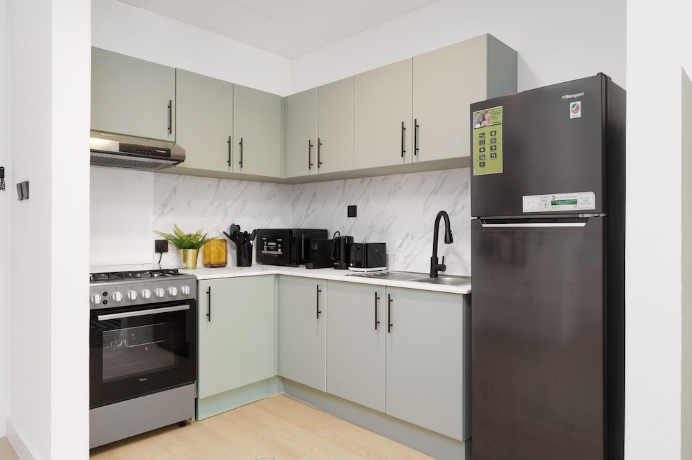 Maison Privee - Superior Apt in Business Bay w/ Dubai Canal Views