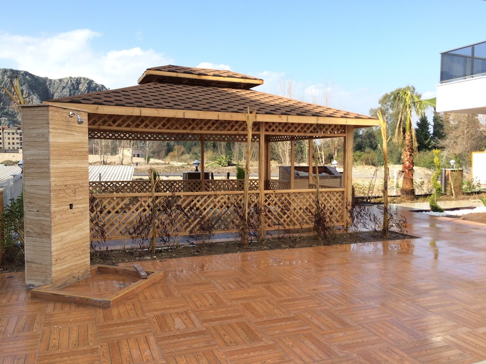 Riva Residence