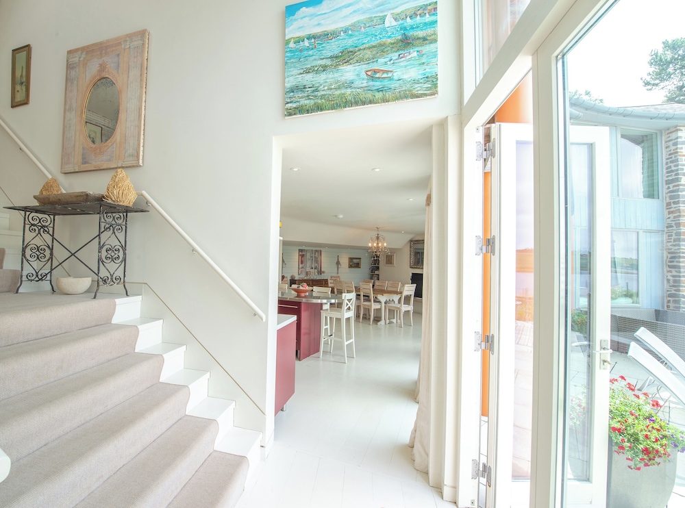 Curlew House