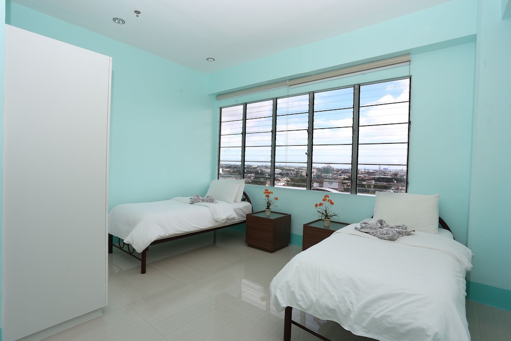 Alicia Tower Residences - Adult Only - Hostel