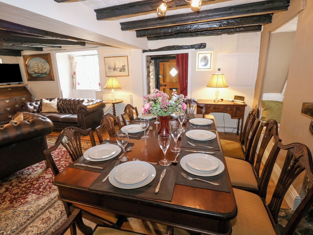 Hearthstone East Cottage