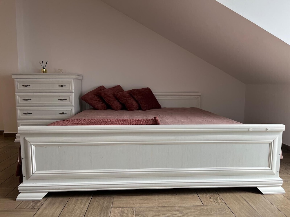 Apartament KOLEJOVA 20 z sypialnią