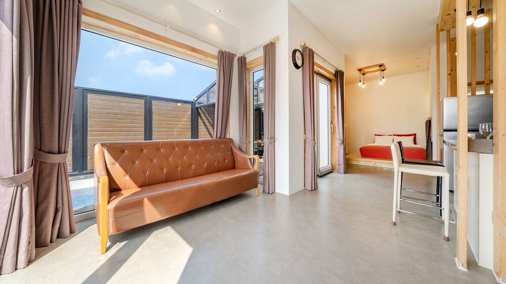 Buan Cordelia Pool Villa Pension