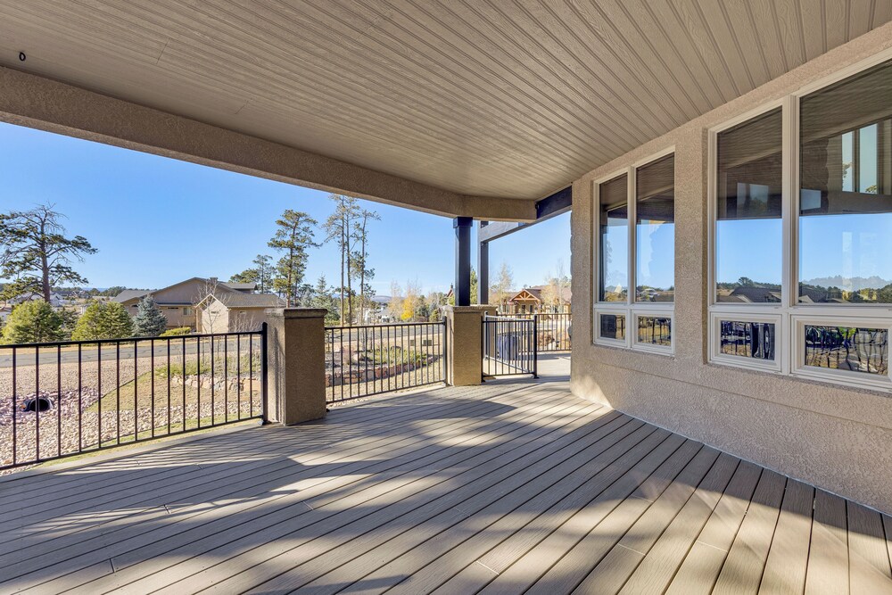 Hot Tub & Games Galore! Colorado Springs Retreat