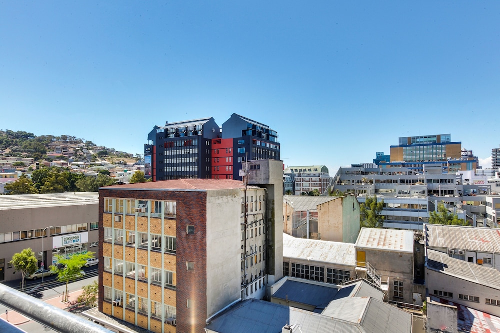 Luxury NY City Apartment S2 view 3