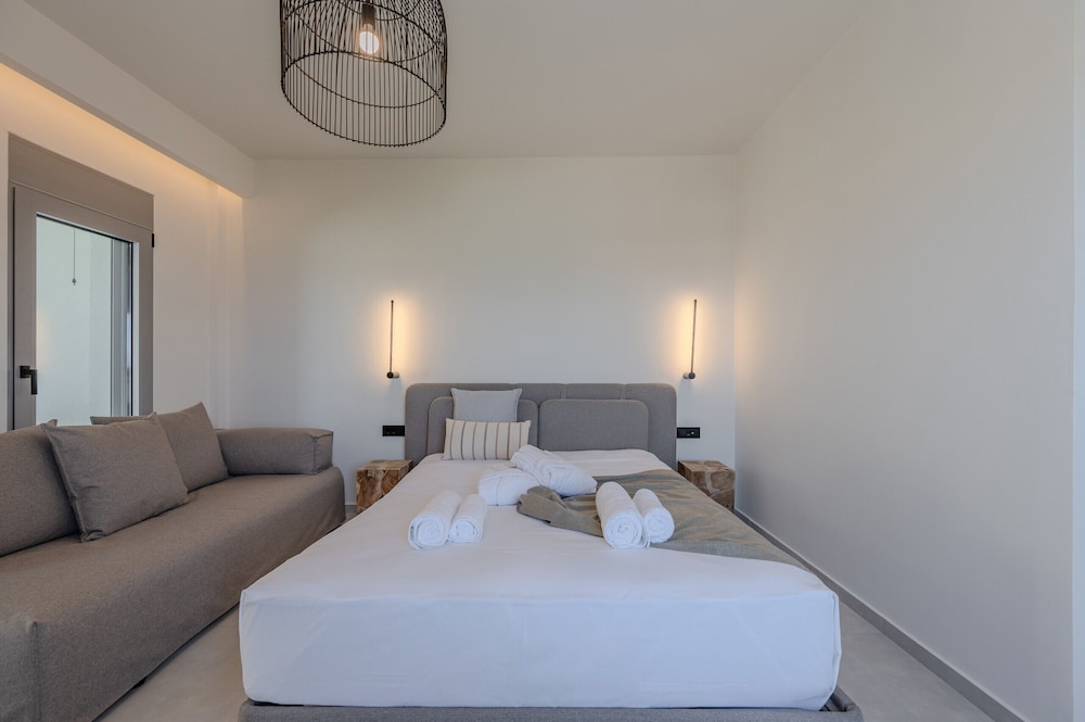 ArtCotel Luxury Villa