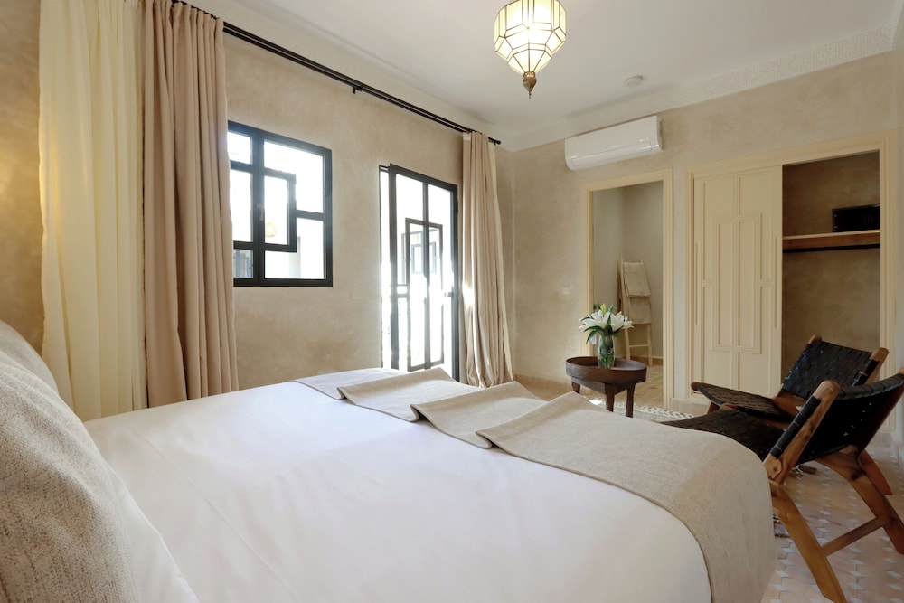 Riad Valentine