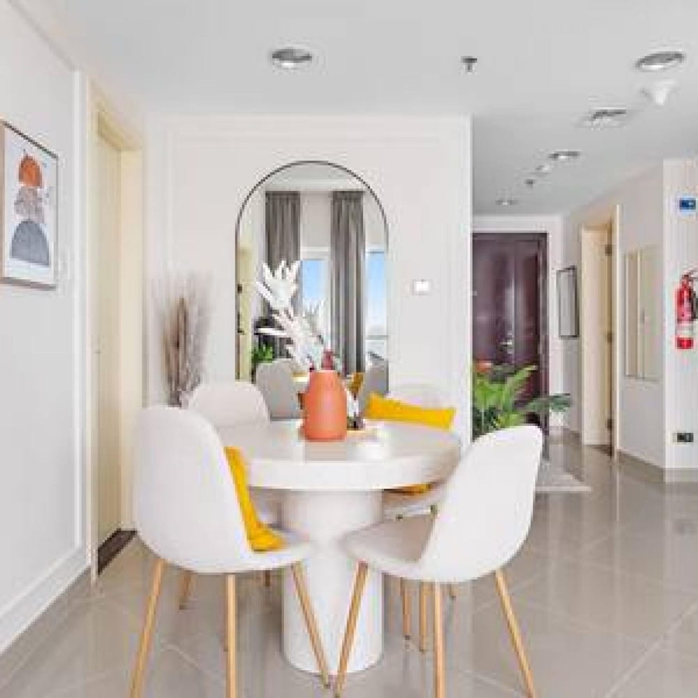 Silkhaus Modern Pad With Pool Gym Near Reem Park