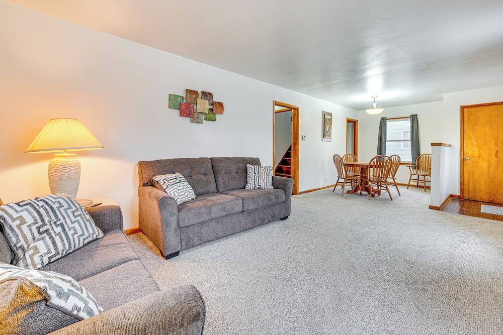 Hike, Fish & Boat: Lake Mills Home w/ Yard