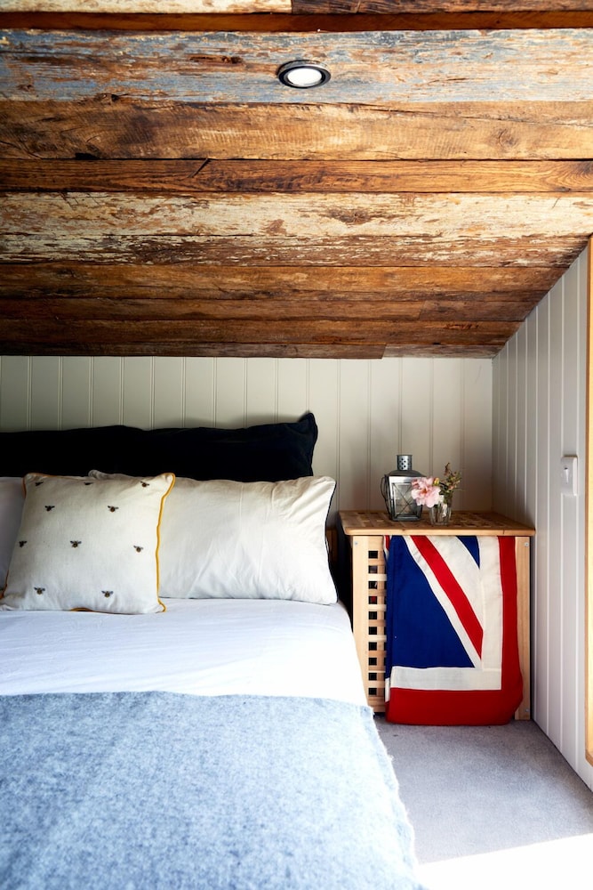 Rye Vacations - Extraordinary Huts - Property Image 4