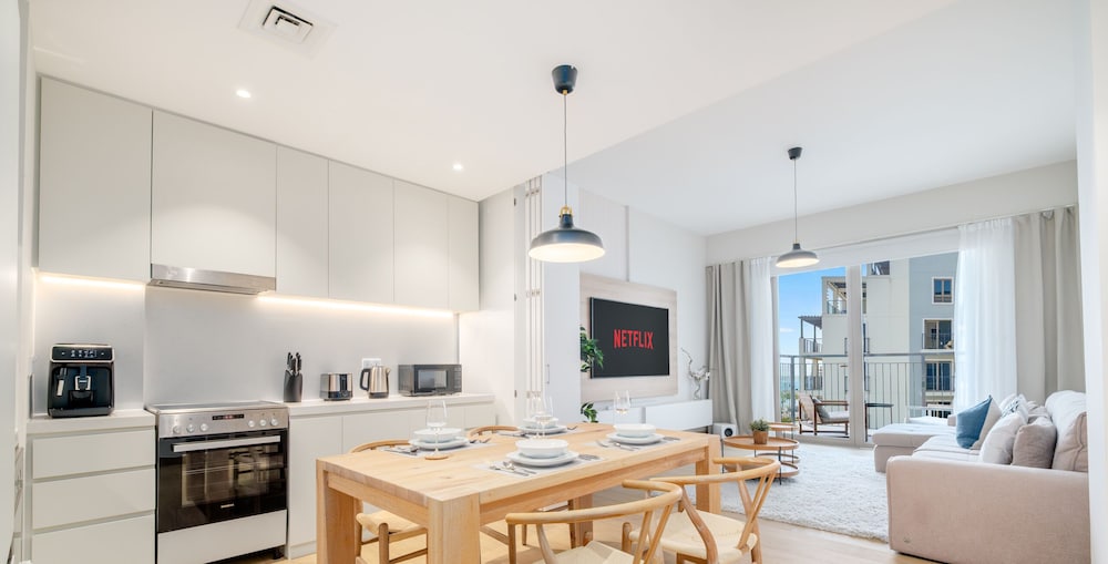 LUX The Le Pont Sea View Suite