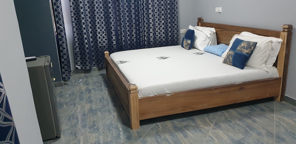 Royal Triangle Guest House