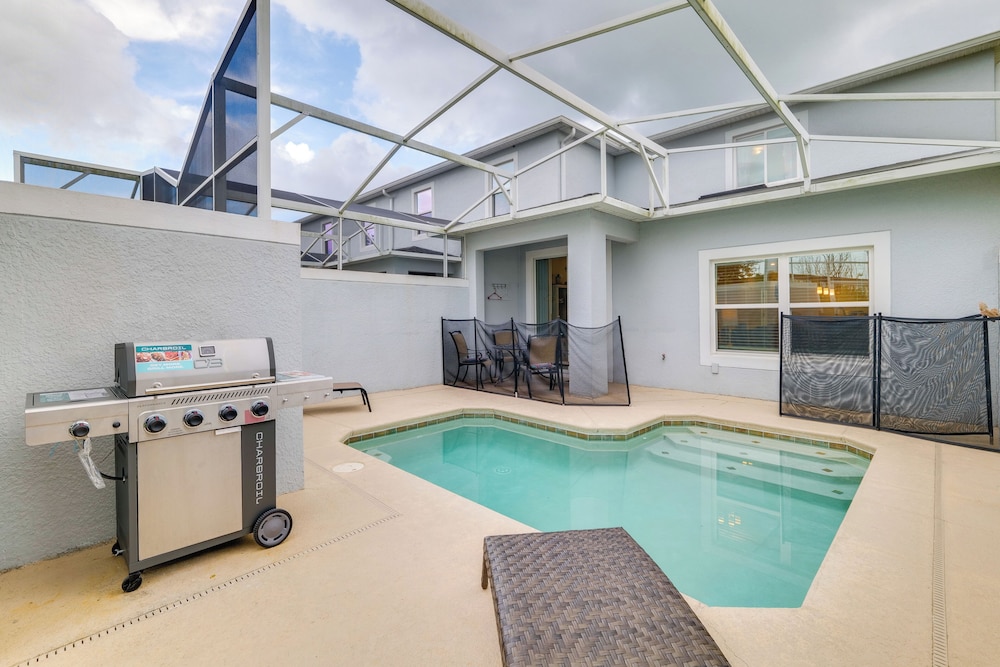Pet Friendly! Townhome w/ Pool in Championsgate