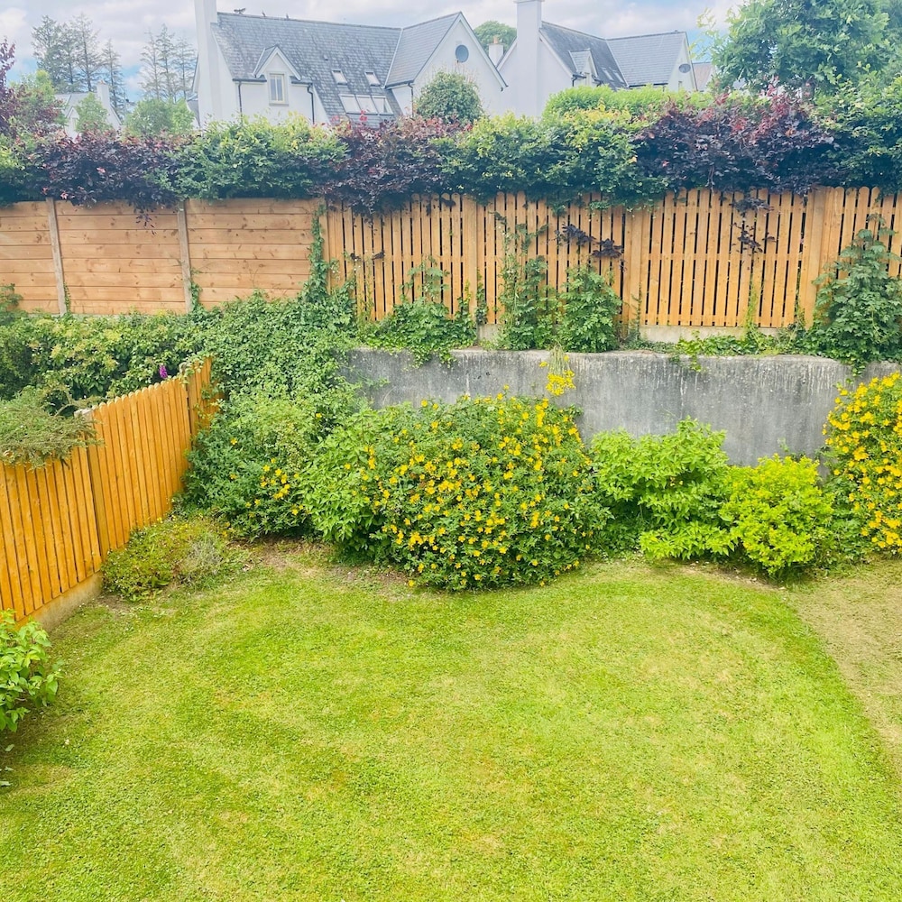 3 Bedroomed House With View of Kenmare Bay Estuary