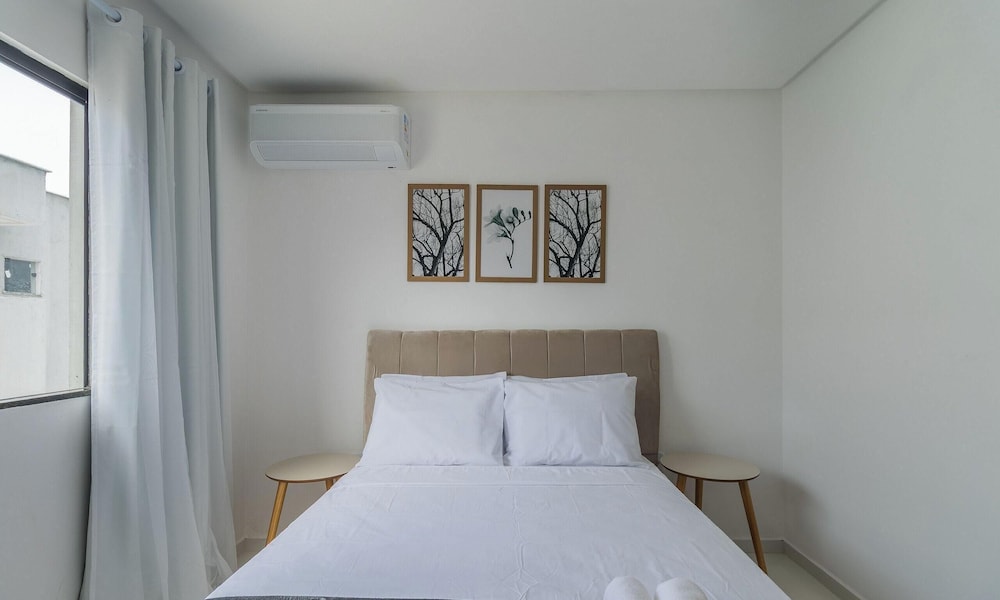House 2 Bedrooms in Porto-ba Rlr0008