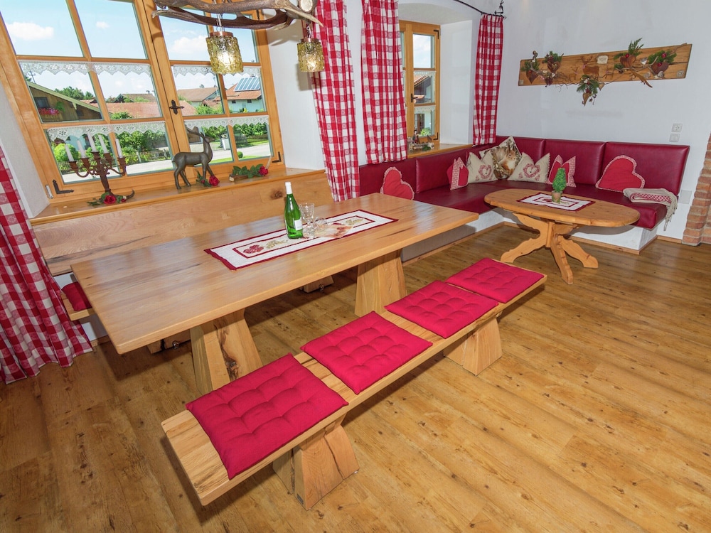 Alluring Holiday Home in Ubersee With Whirlpool