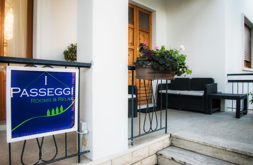 I Passeggi Rooms & Relax