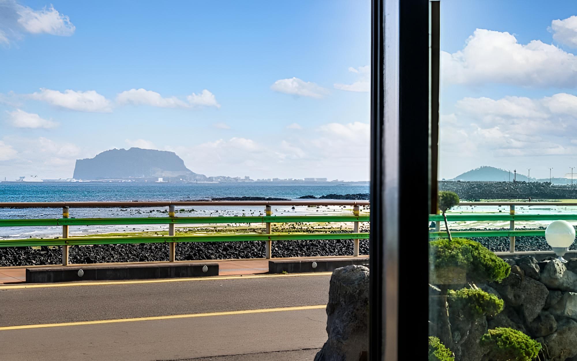 Jeju Sunny Pension view 3