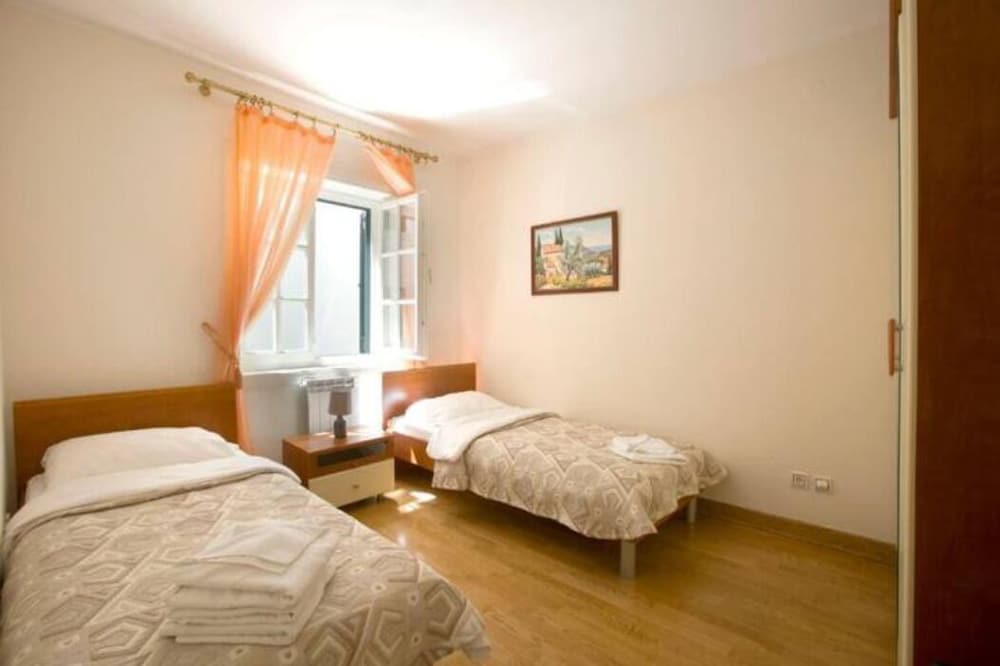 Beach Apartments Montesan view 5