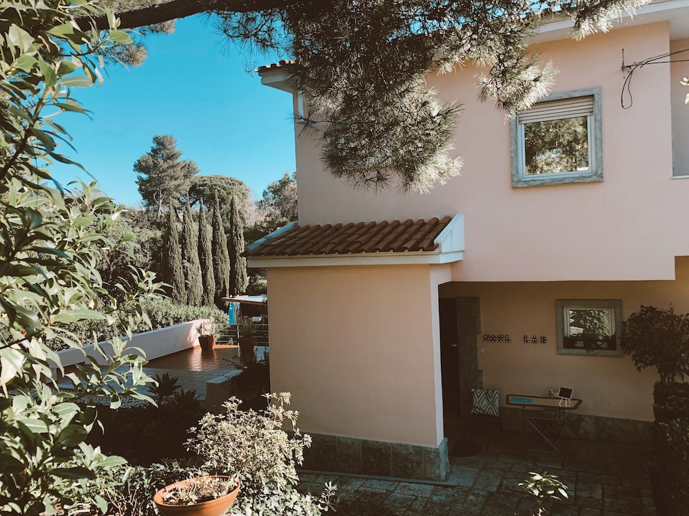 Soul Lab Residency Estoril - Hostel view 3