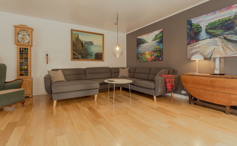 Spacious | 3 Br House | Nature view 5