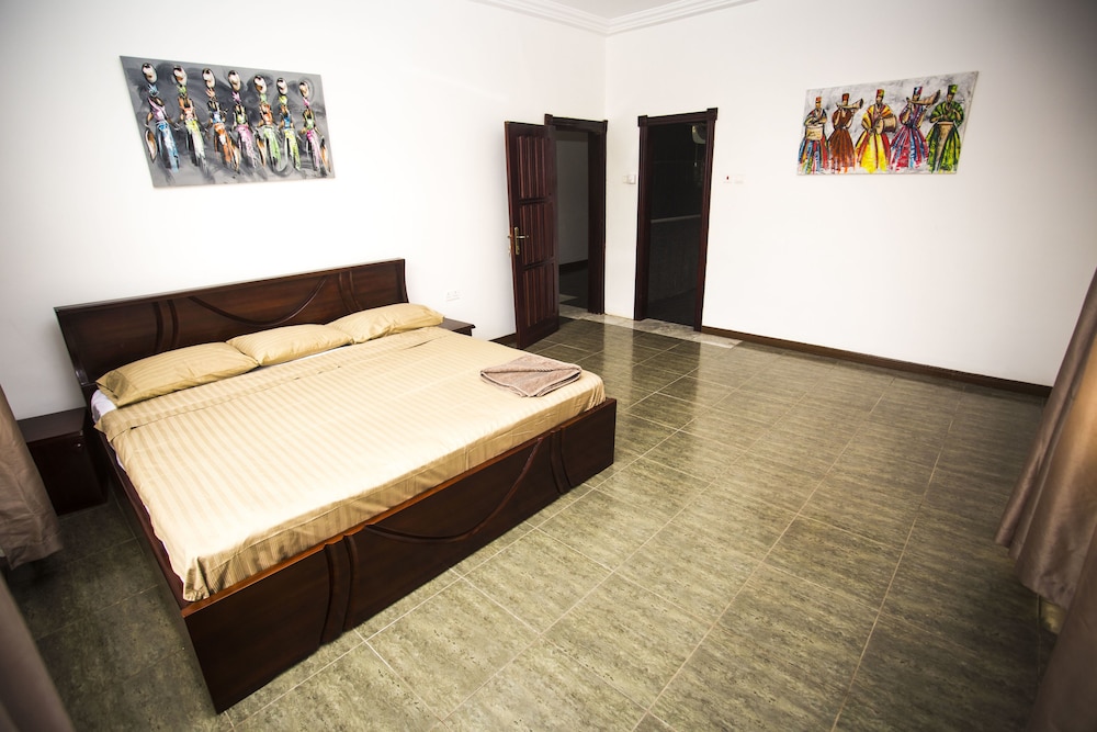 5 Bed- 10 Sleeper Luxury Villa view 2